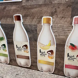 Many flavors of makgeolli to choose from