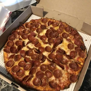 Medium pepperoni