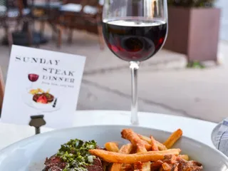 Hillside Farmacy