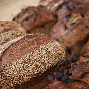 Seeded loafs
