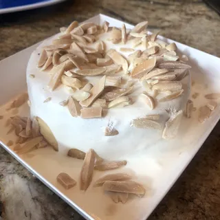 Sea Salt Cheese Molten (by Piece)