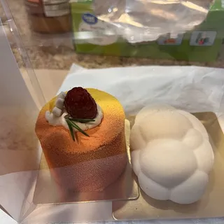 Mini Fruit Cream Cake 4"