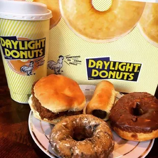 We've got it all for you yummy and fresh this morning
https://daylighthilliard.com/
#Breakfast #coffee #sandwiches