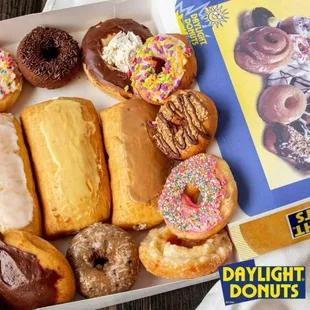 FREE DELIVERY NOW AVAILABLE
Place an order or stop and enjoy our donuts from 6am to 2pm and from 5pm to 9pm

https://daylighthilliard.com/
