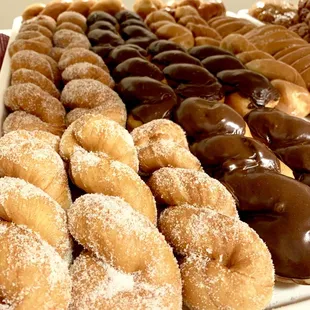 Cinnamon sugar, Chocolate and Glaze twists