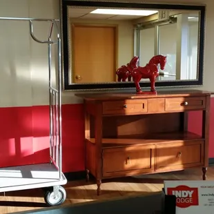 Give you luggage a lift.