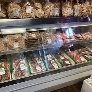 Lots of fresh meats &amp; sausages as well as frozen too