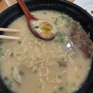Tonkustu ramen