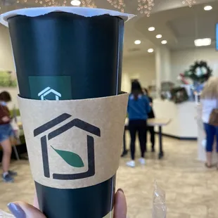 Hot taro green milk tea