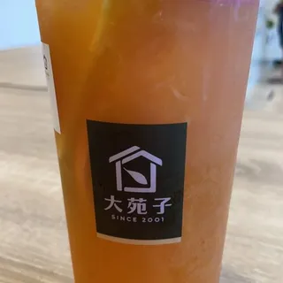 Dayung's Fresh Fruit Tea