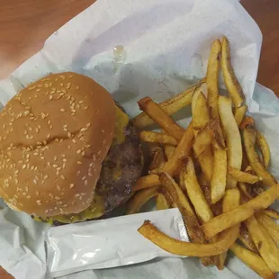 Dbl cheeseburger w/small fries