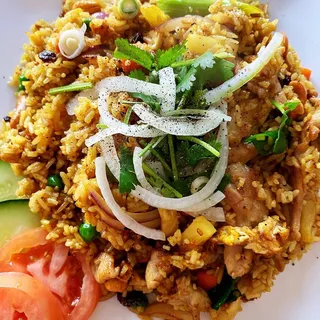 T6. Pineapple Fried Rice