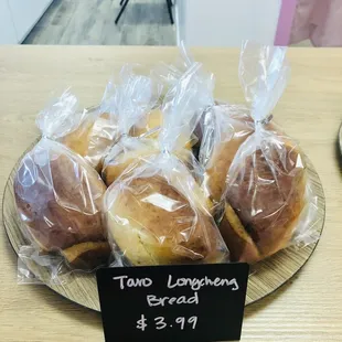 Taro Longcheng bread