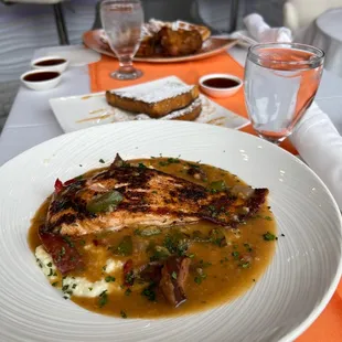 Salmon &amp; Grits with side of French Toast