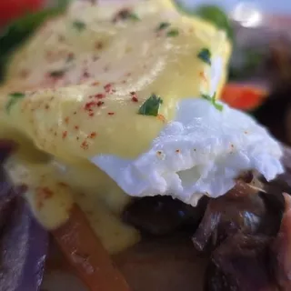 EGGS BENEDICT