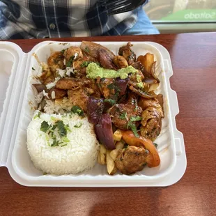 Pollo Saltado