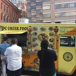 people ordering food