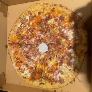 Large Honey Sriracha Chicken Pizza