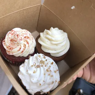 Assorted sweet potato cupcakes. (Original, rum, red velvet)