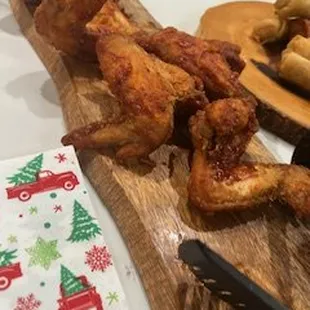 The pic does not accurately represent the GIANT MUTANT wings!