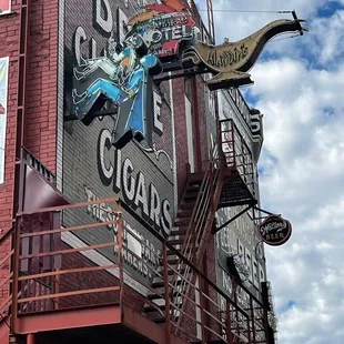 More cool old school signage