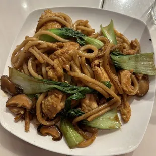 Chicken Lo Mein