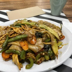 Chicken Pad Kee Mao with extra vegetables