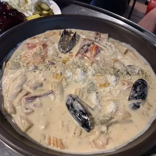 White Seafood Soup w/ Udon Noodle