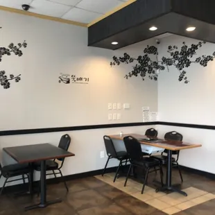 donuts, interior