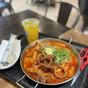 T3. King Squid Topokki (1-2 persons)