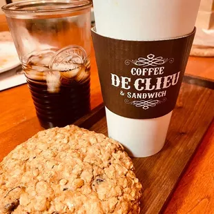 Harvest cookie, spicy ginger latte, cold brew coffee
