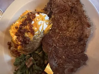 Finley's Bar & Grill