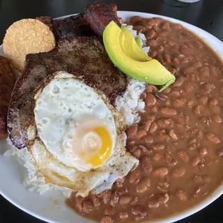 Bandeja Paisa