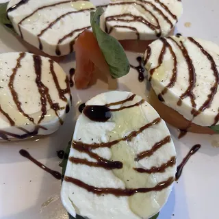 Mozzarella Caprese