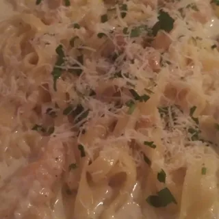 Fettuccine Alfredo