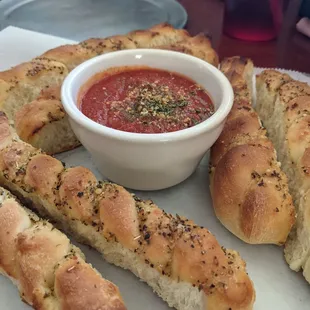 Twisted Garlic Bread