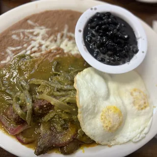 Nopales con Huevos Plate