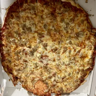 18 inch cheese and sausage, pizza, thin crust