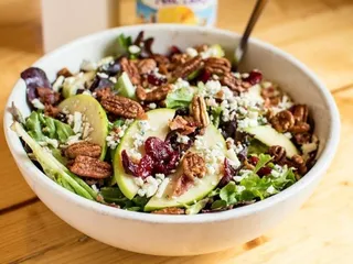 Ian's Pizza Milwaukee | East Side