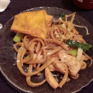 Chicken Lo Mein and Crab Ragoon