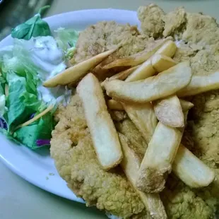 CFS with salad and steak fries, YUM!