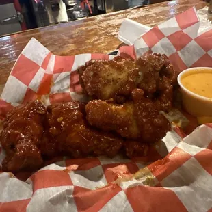 chicken wings, poultry, food, chicken, bbq wings, fried chicken wings, bbq chicken, chicken wings and fried chicken, fried chicken