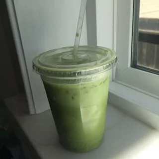 16 oz. Iced Matcha Latte