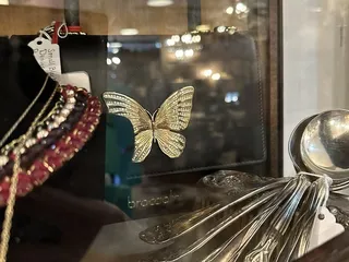 Antique Avenue