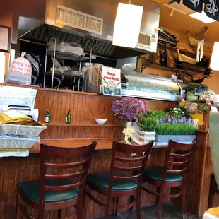 sushi and sashimi, interior