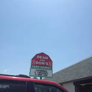 Love this little hidden fresh veggie &amp; fruit gem :) They even cut an apple up for my doggie!