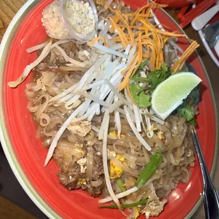 Traditional Pad Thai