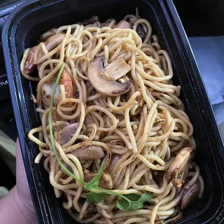 Spaghetti Garlic Sauce with Shrimp