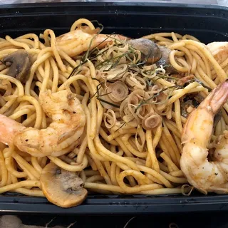 Spaghetti Tom Yum with Shrimp
