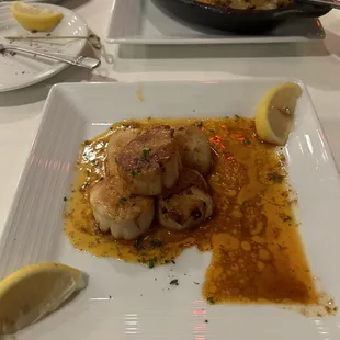 Seared Sea Scallops with Louisiana Butter